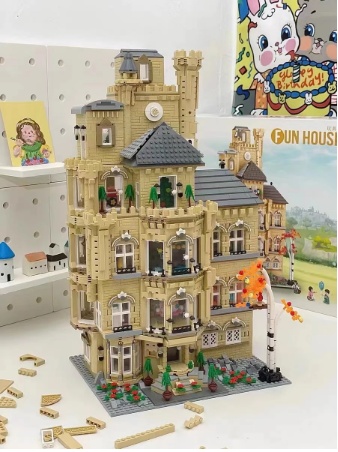 Children's Puzzle Assembled Toy Castle - Image 3